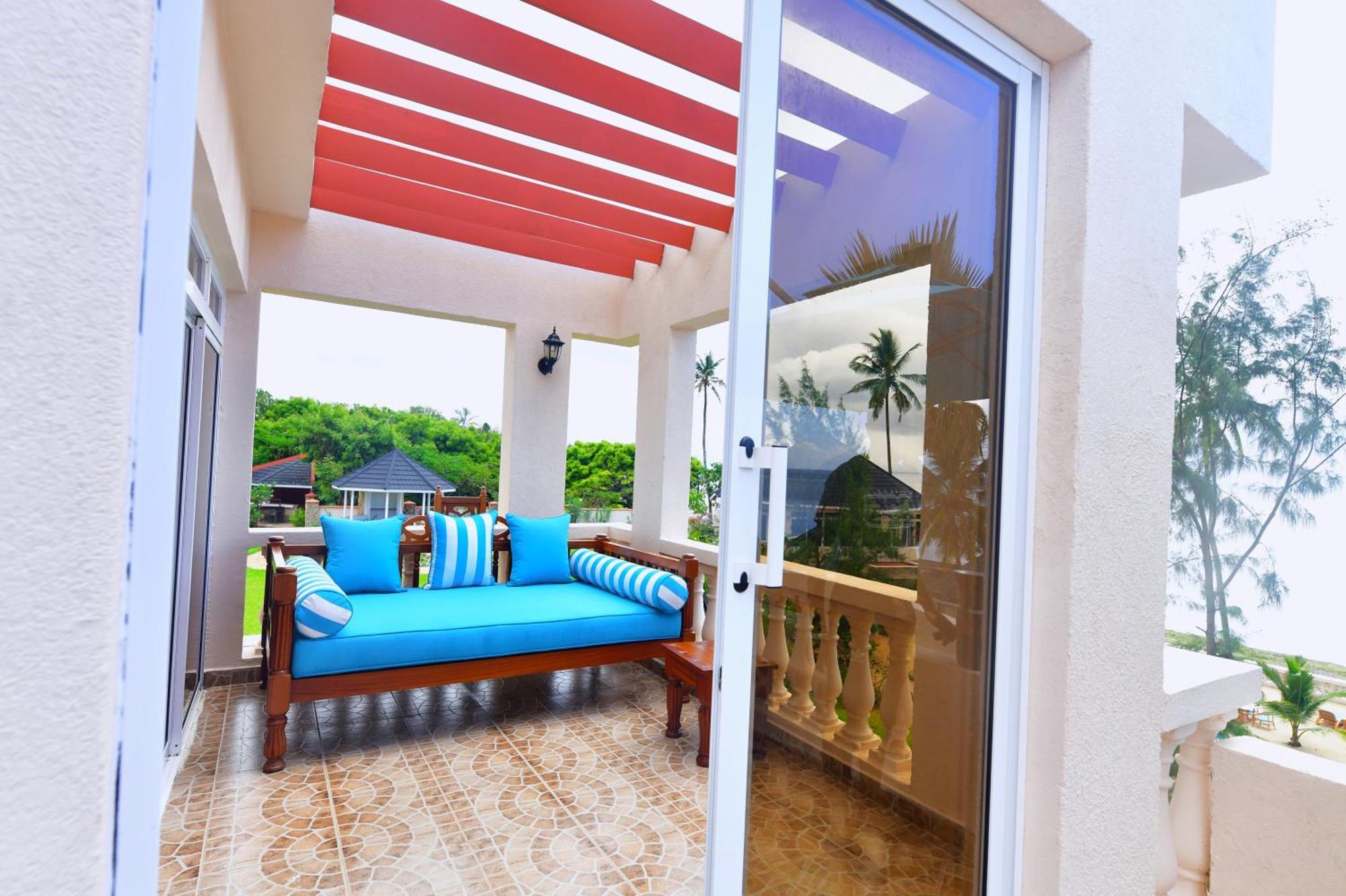 Vipingo Beach Resort Tezo Exterior photo