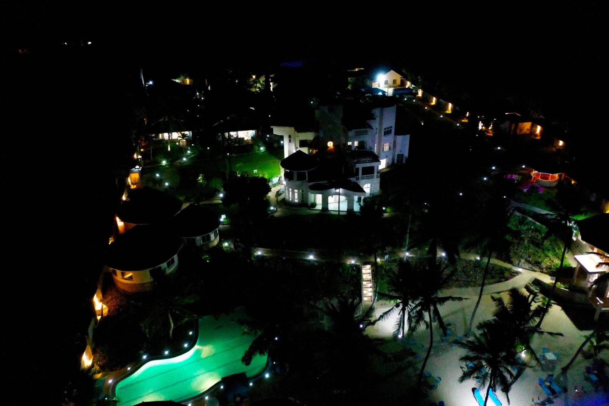 Vipingo Beach Resort Tezo Exterior photo